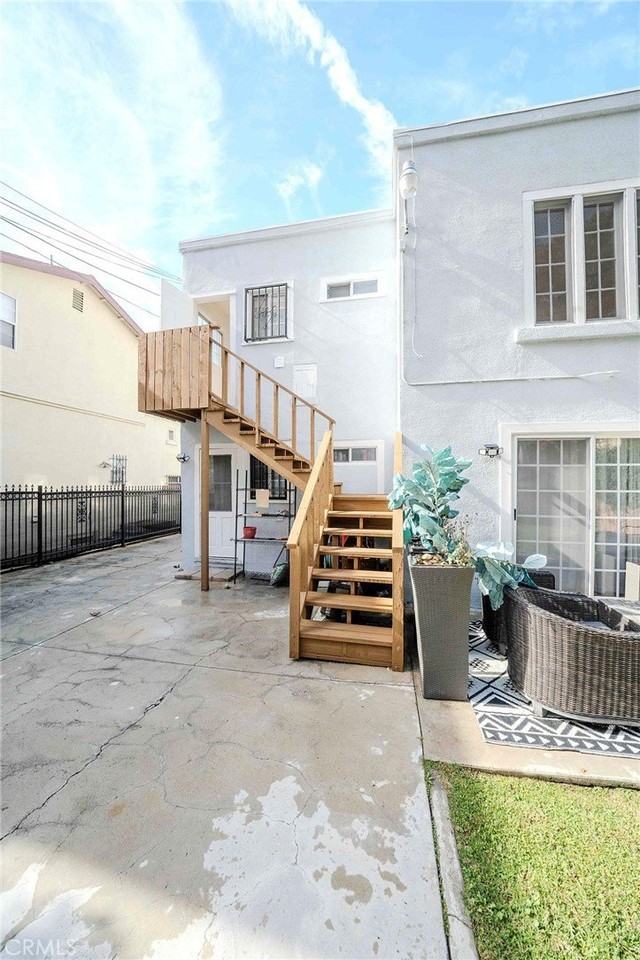 736 Gramercy Drive - Photo 7 of 17