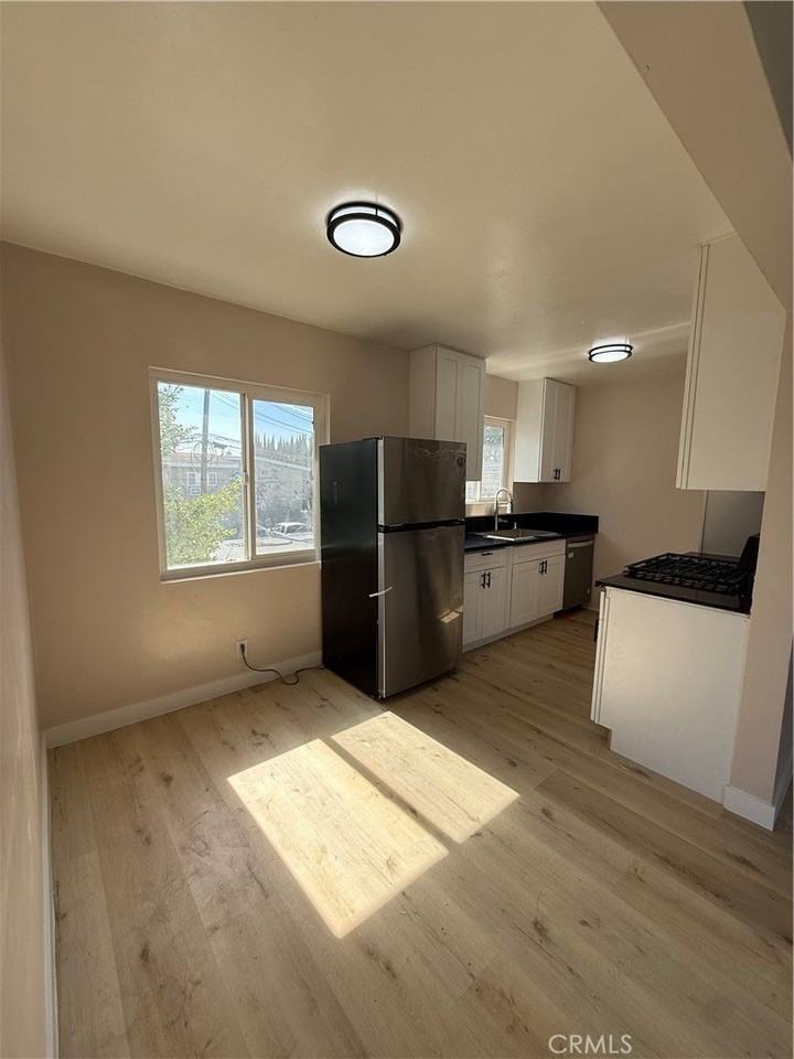 10018 Foster Rd #10020-1-2 - Photo 2 of 8