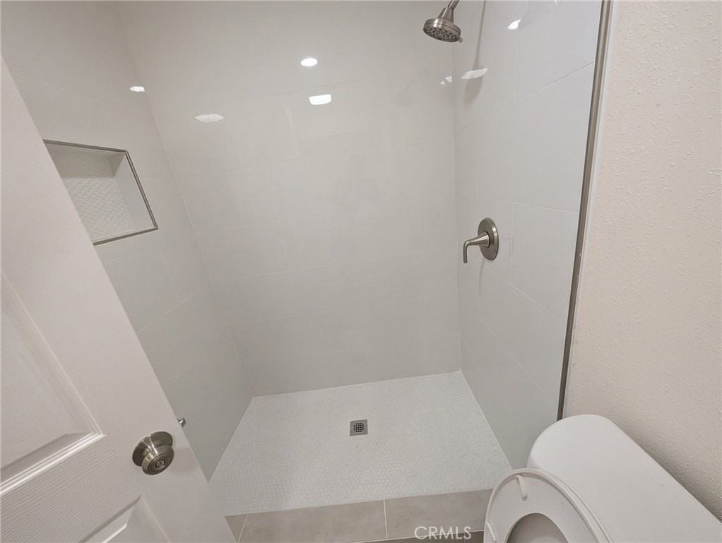 825 Laveta Ter - Photo 2 of 9