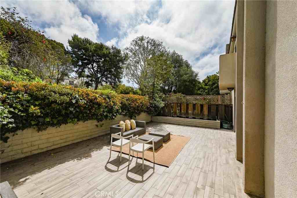 2357 Palos Verdes Dr W #3 - Photo 6 of 50