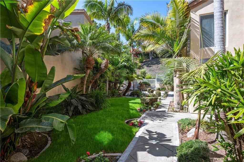 21015 Tomlee Ave - Photo 4 of 28