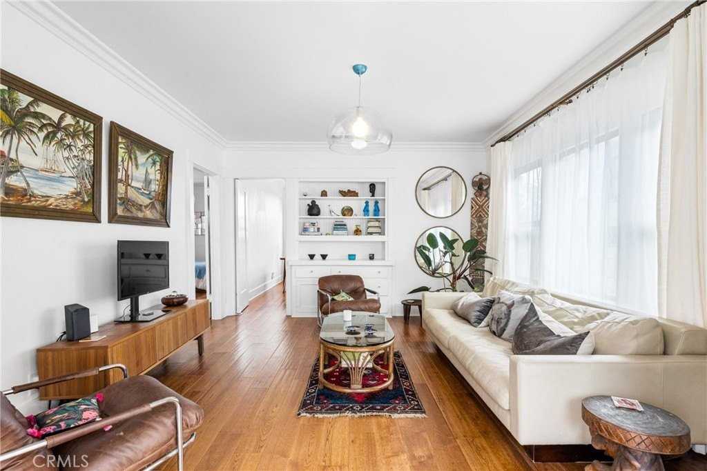 3436 S Kerckhoff Ave - Photo 4 of 18