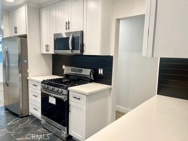 4921 Enfield Avenue - Photo 6 of 20