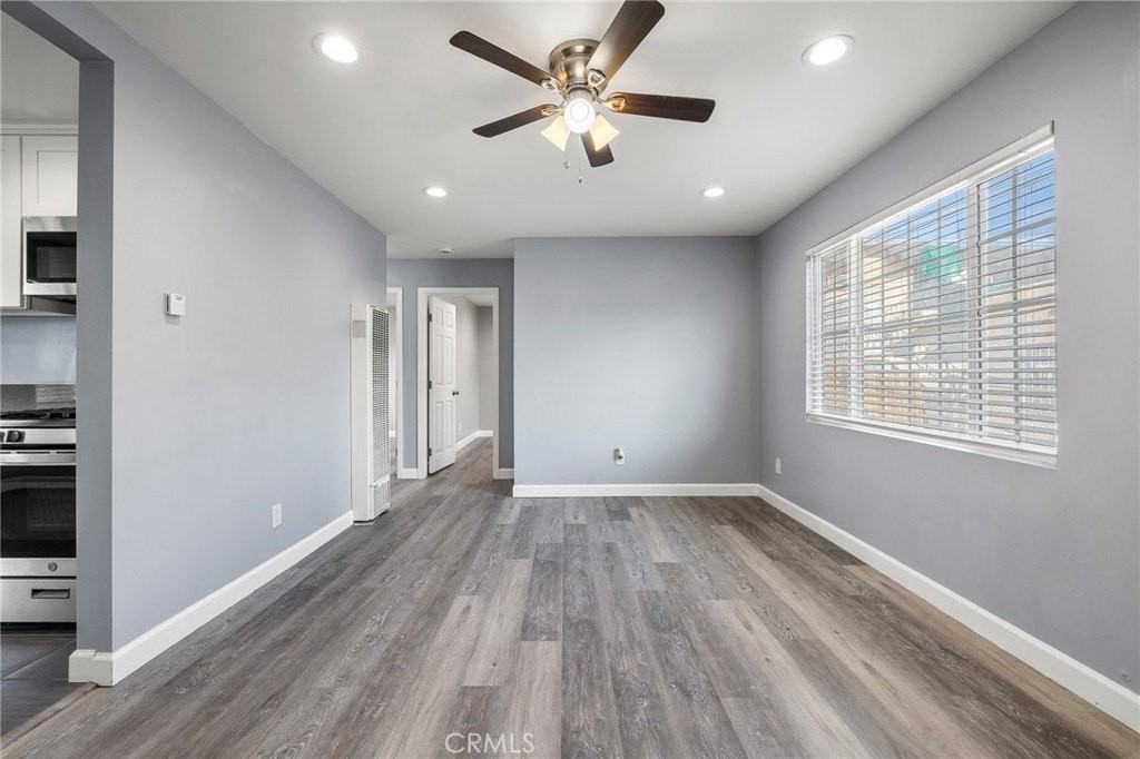 5339 Oakland St #1-4 - Photo 4 of 23