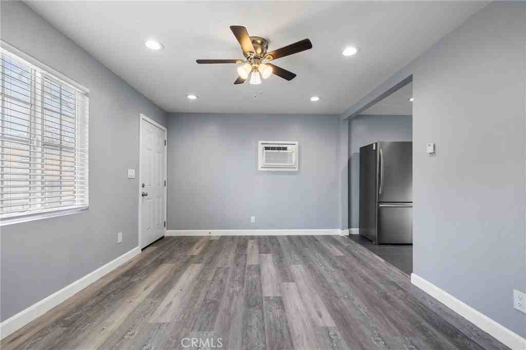5339 Oakland St #1-4 - Photo 5 of 23