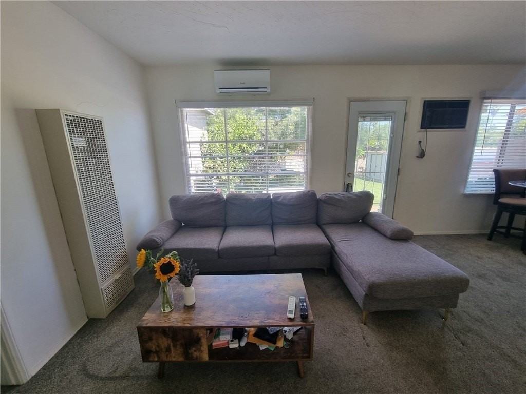 18829 Martha St - Photo 6 of 14