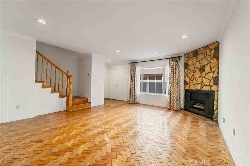 4216 Ethel Avenue - Photo 7 of 27