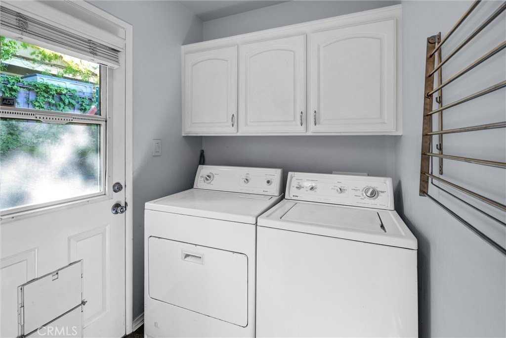 4532 Topanga Canyon Blvd - Photo 7 of 19