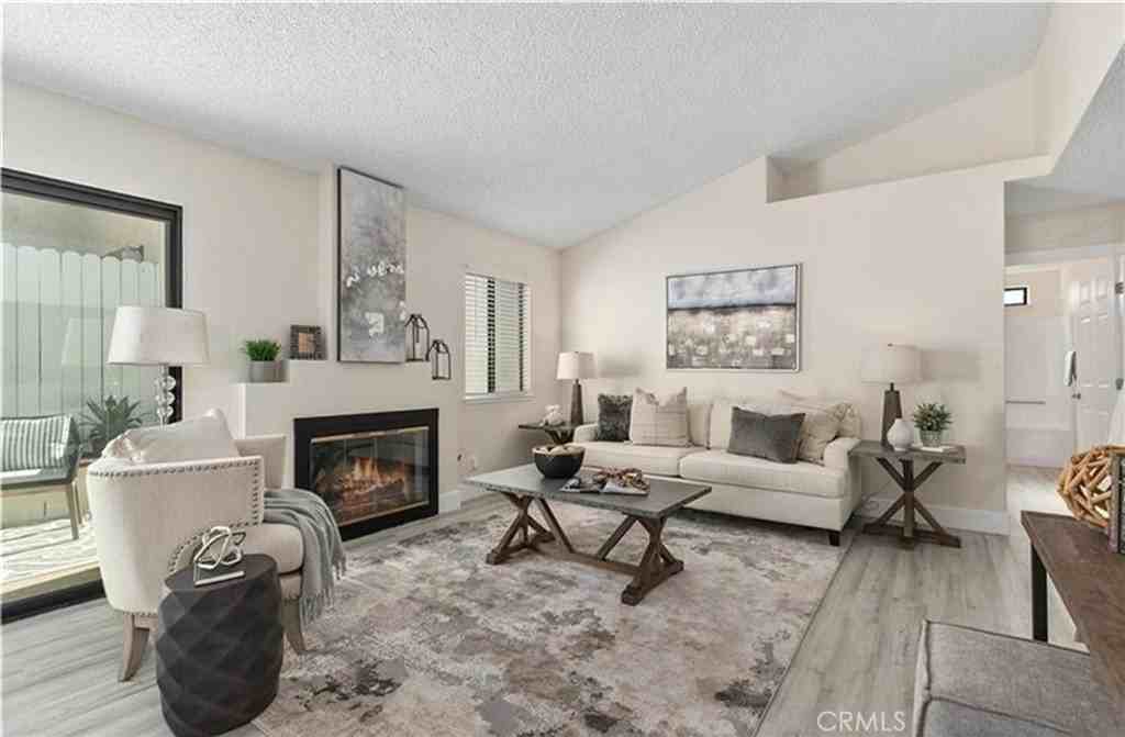 27911 Red Dawn Dr - Photo 5 of 20