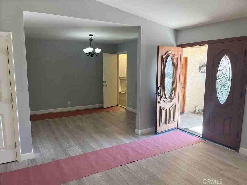 23303 Wagon Trail Rd - Photo 4 of 26