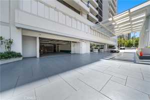 featured image of 10660 Wilshire Boulevard #609