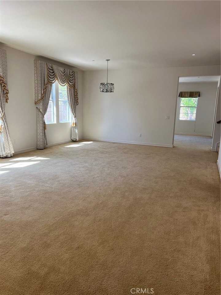 15681 Canon Ln - Photo 3 of 10