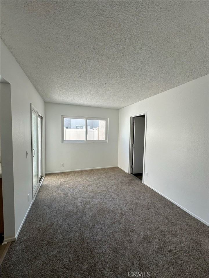 34 Elksford Ave - Photo 5 of 14