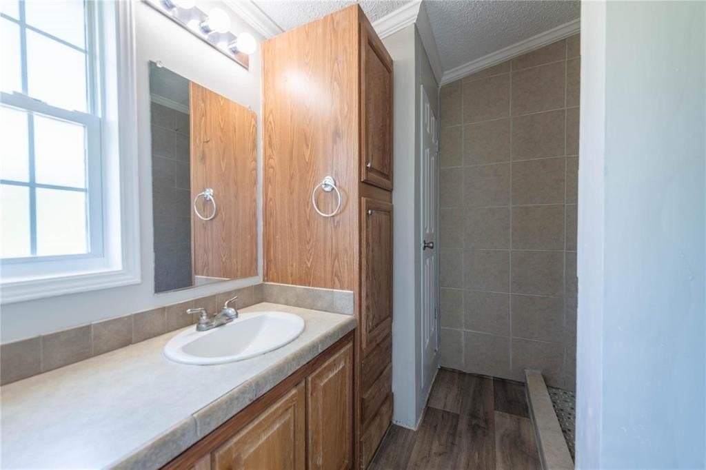 121 Windy Creek Ct - Photo 3 of 14