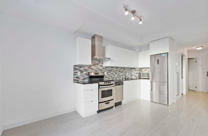 51 East Liberty Street #1015 - Photo 3 of 6