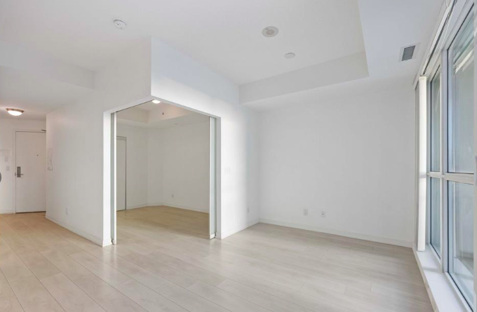 51 East Liberty Street #1015 - Photo 4 of 6