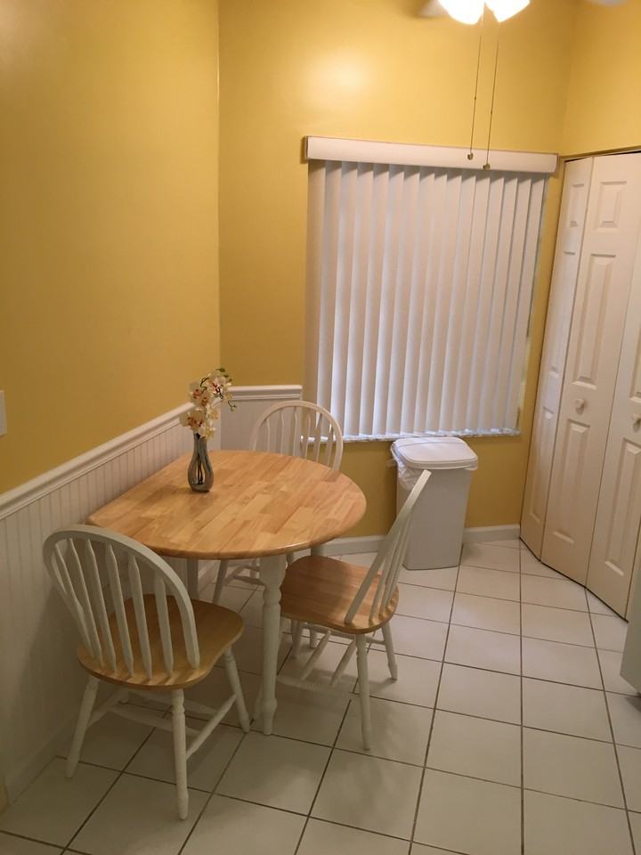 992 Woodshire Lane ##D1 - Photo 7 of 16