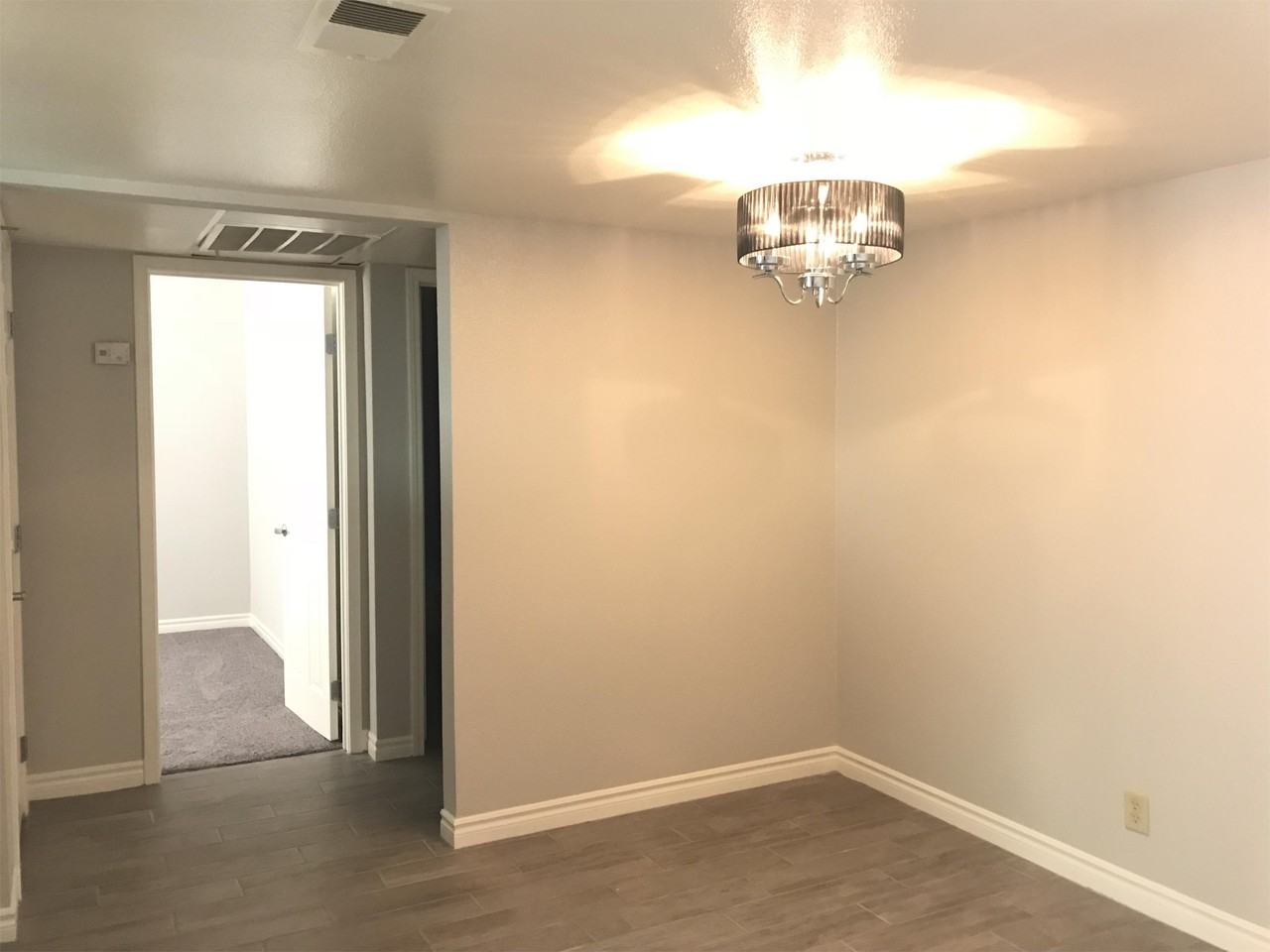 5160 Indian River Dr #1 - Photo 4 of 33