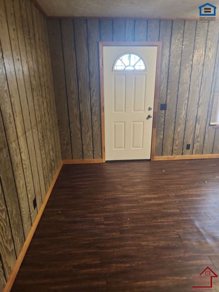 193 Schelley Road - Photo 4 of 16