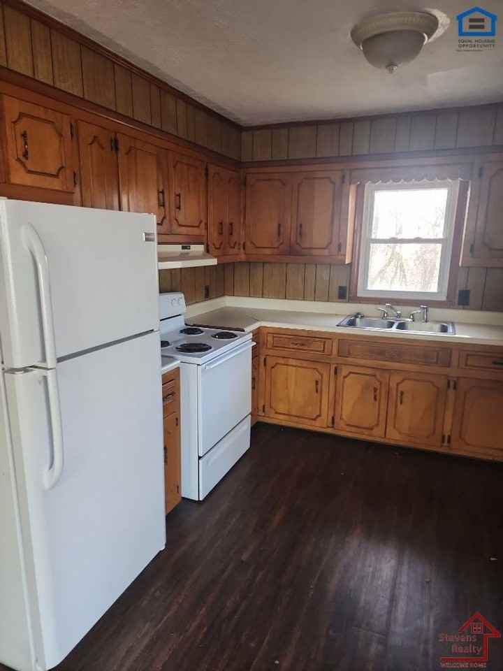 193 Schelley Road - Photo 5 of 16