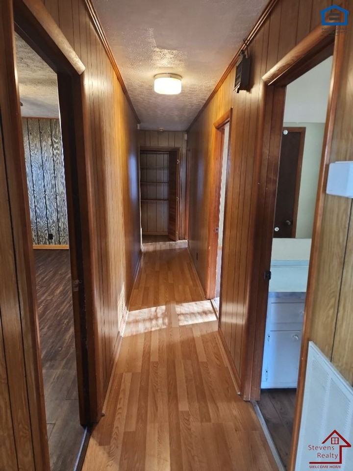 193 Schelley Road - Photo 7 of 16