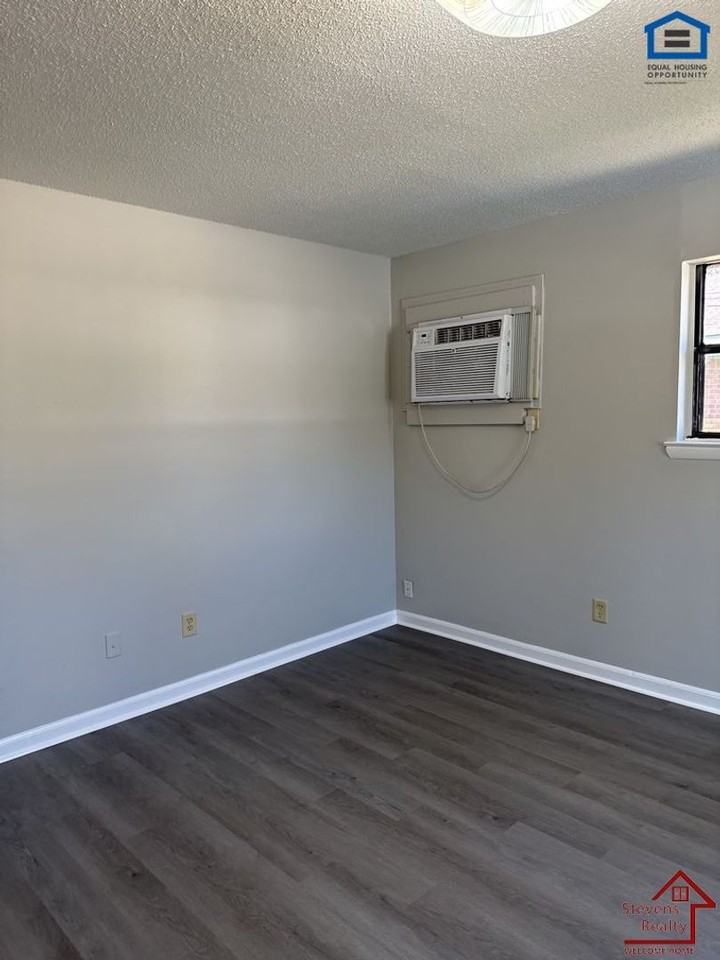 1702 Olive Street #A - Photo 4 of 24