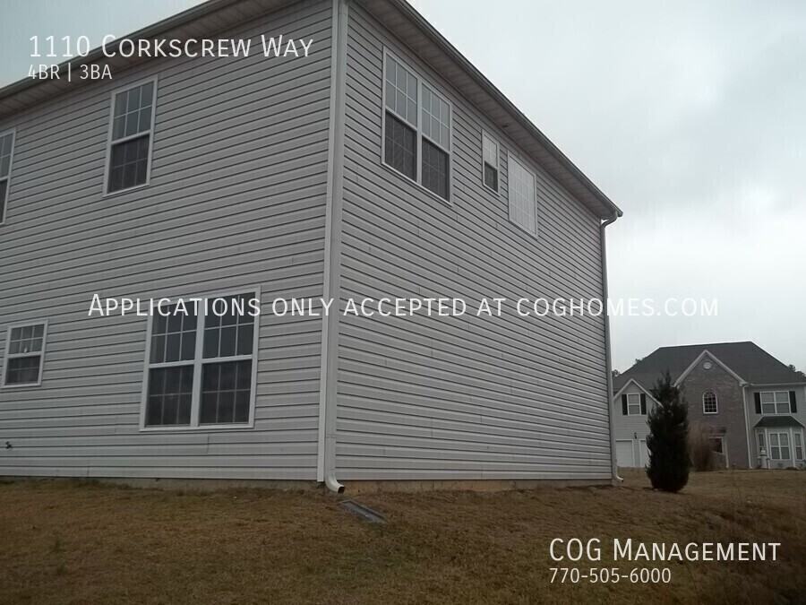 1110 Corkscrew Way - Photo 3 of 21