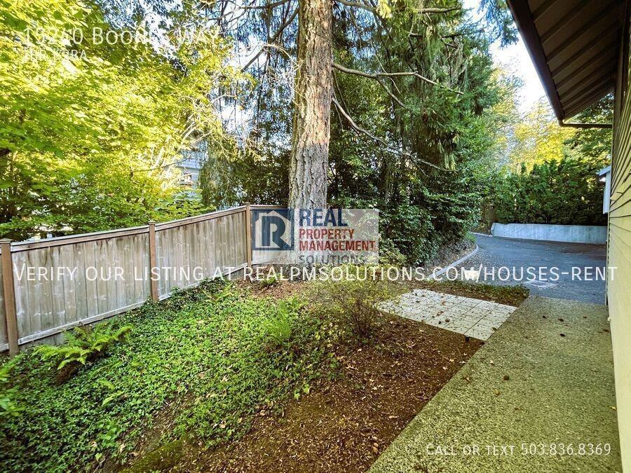 15240 Boones Way - Photo 6 of 50