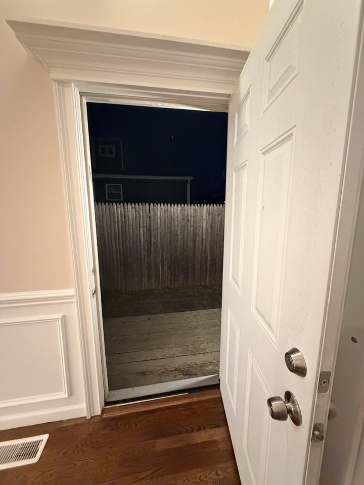 24 Arbor Lane - Photo 7 of 44