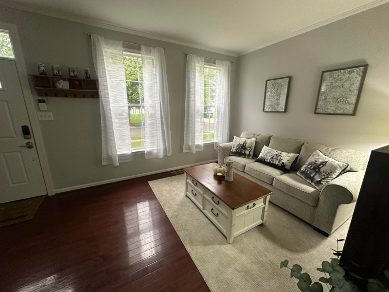 10979 Stella Ct - Photo 3 of 28