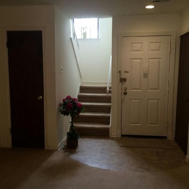 44 Lafayette Ln - Photo 2 of 12