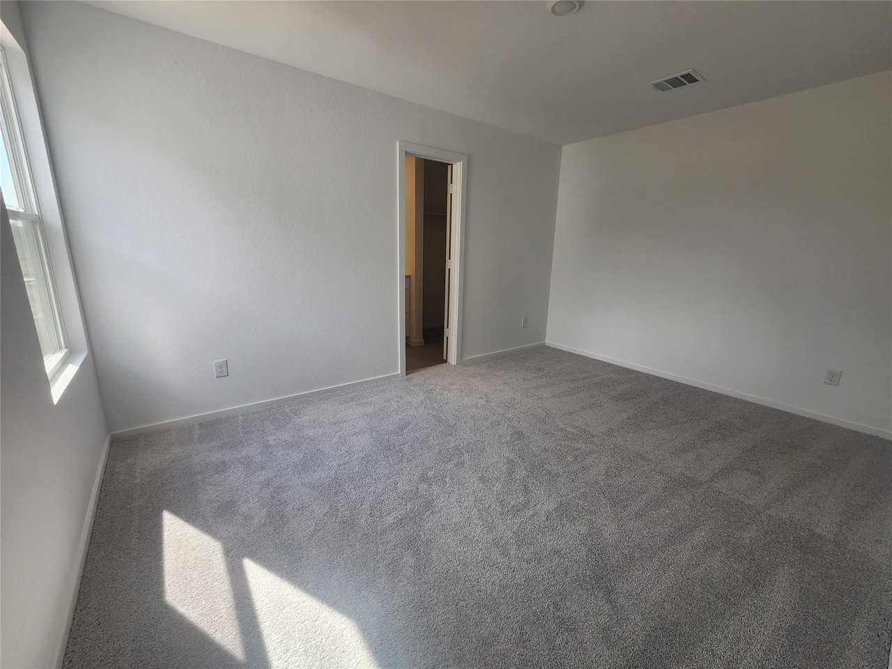 906 906 Pertuso Lane #906 - Photo 4 of 26