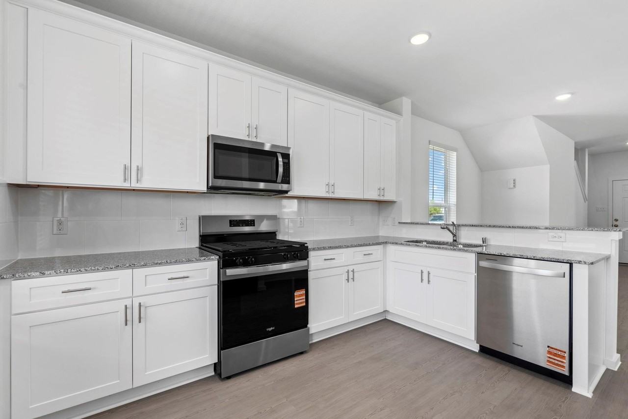 24514 Red Hawthorn Trce #24514 - Photo 4 of 11