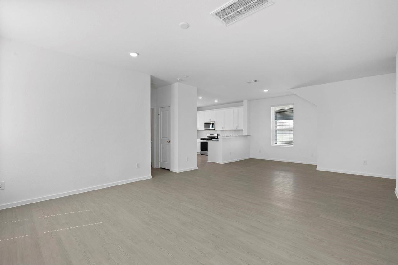 24514 Red Hawthorn Trce #24514 - Photo 7 of 11