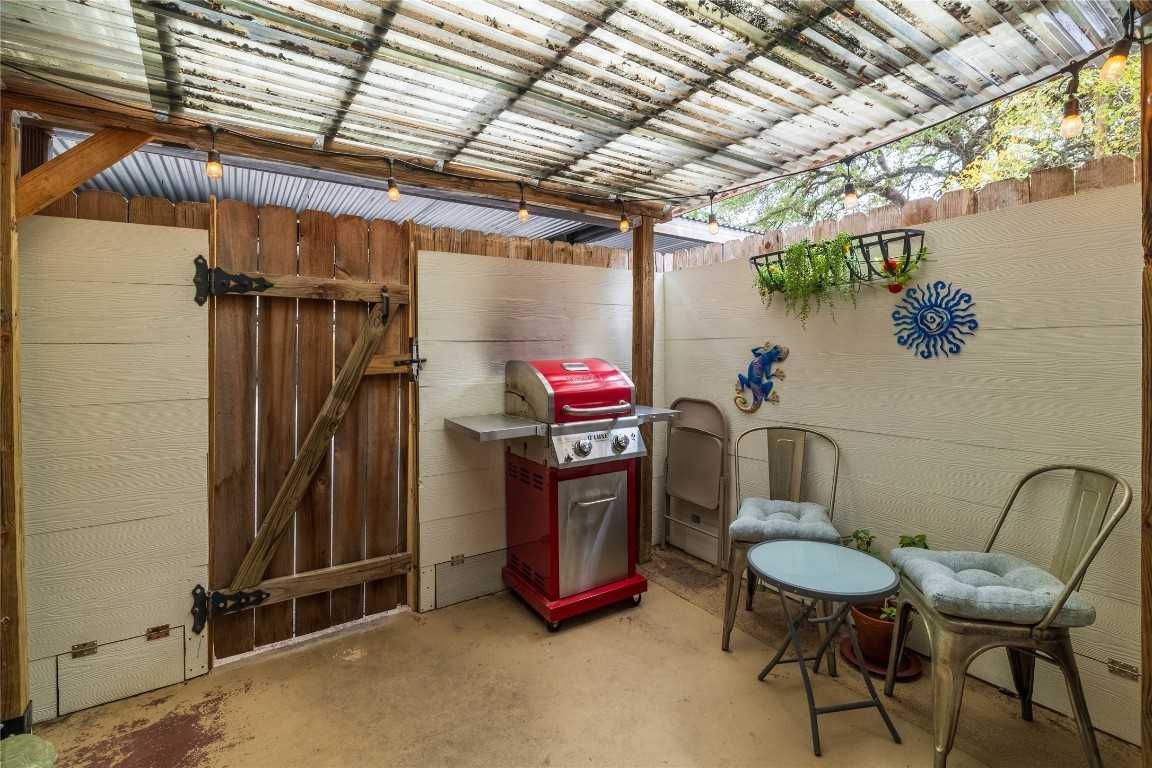 7406 Shadow Hill Drive