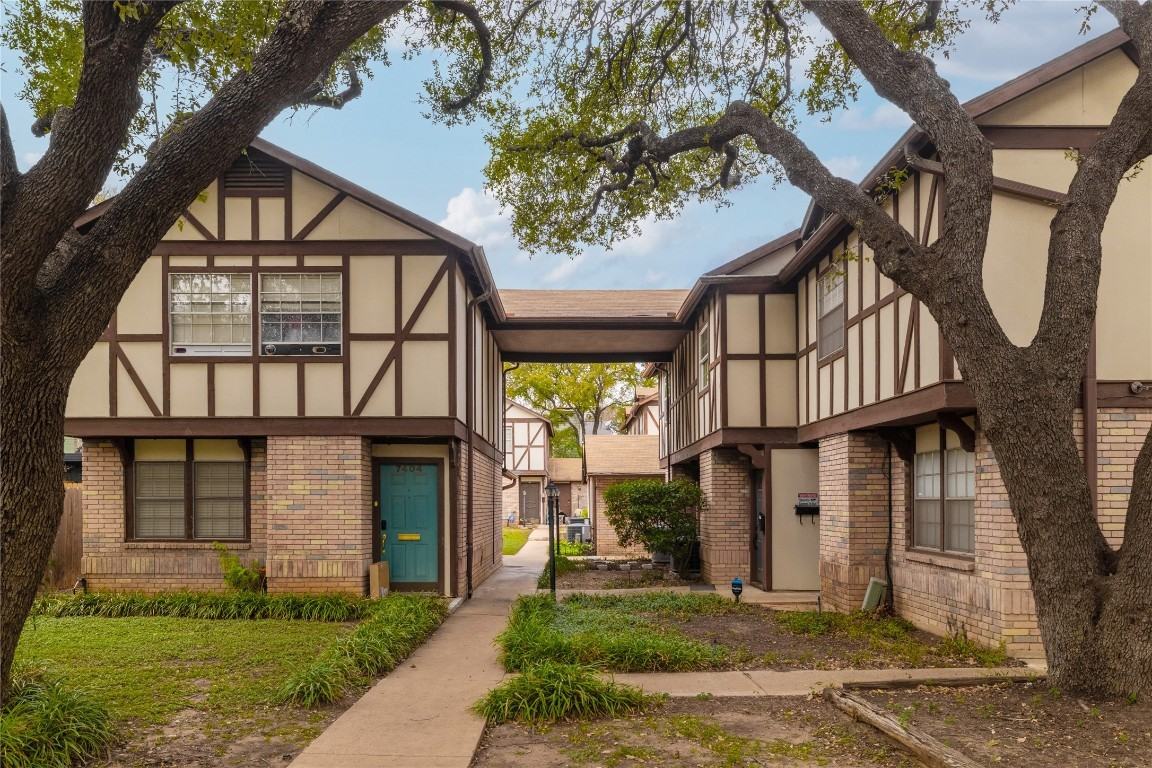 7406 Shadow Hill Dr #7406-108 - Photo 7 of 22