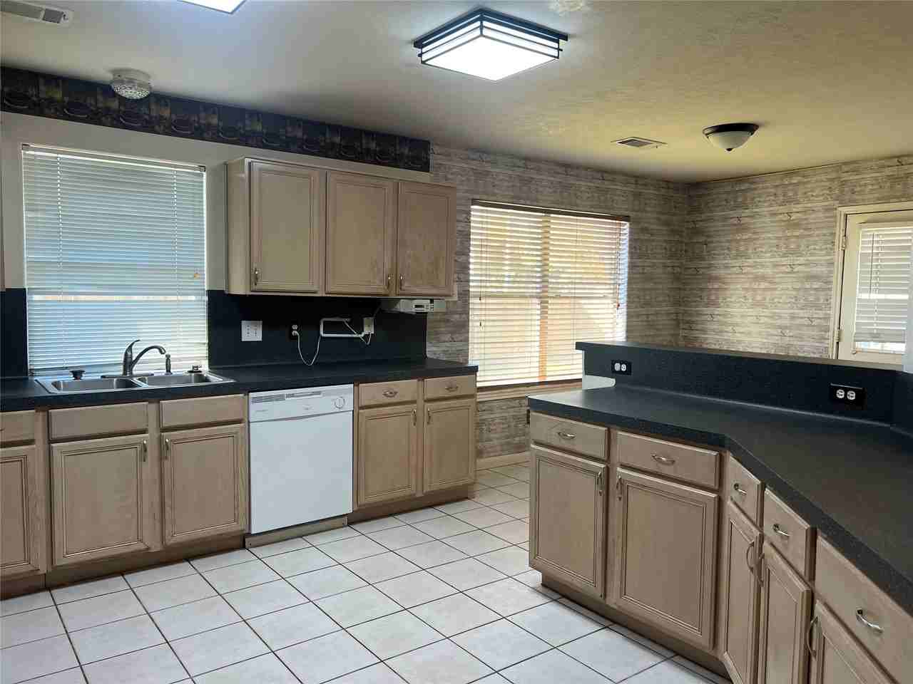 6903 Kettlemar Drive #6903 - Photo 2 of 12