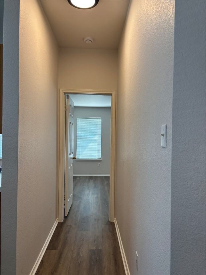 127 Salado Dr #127 - Photo 4 of 19