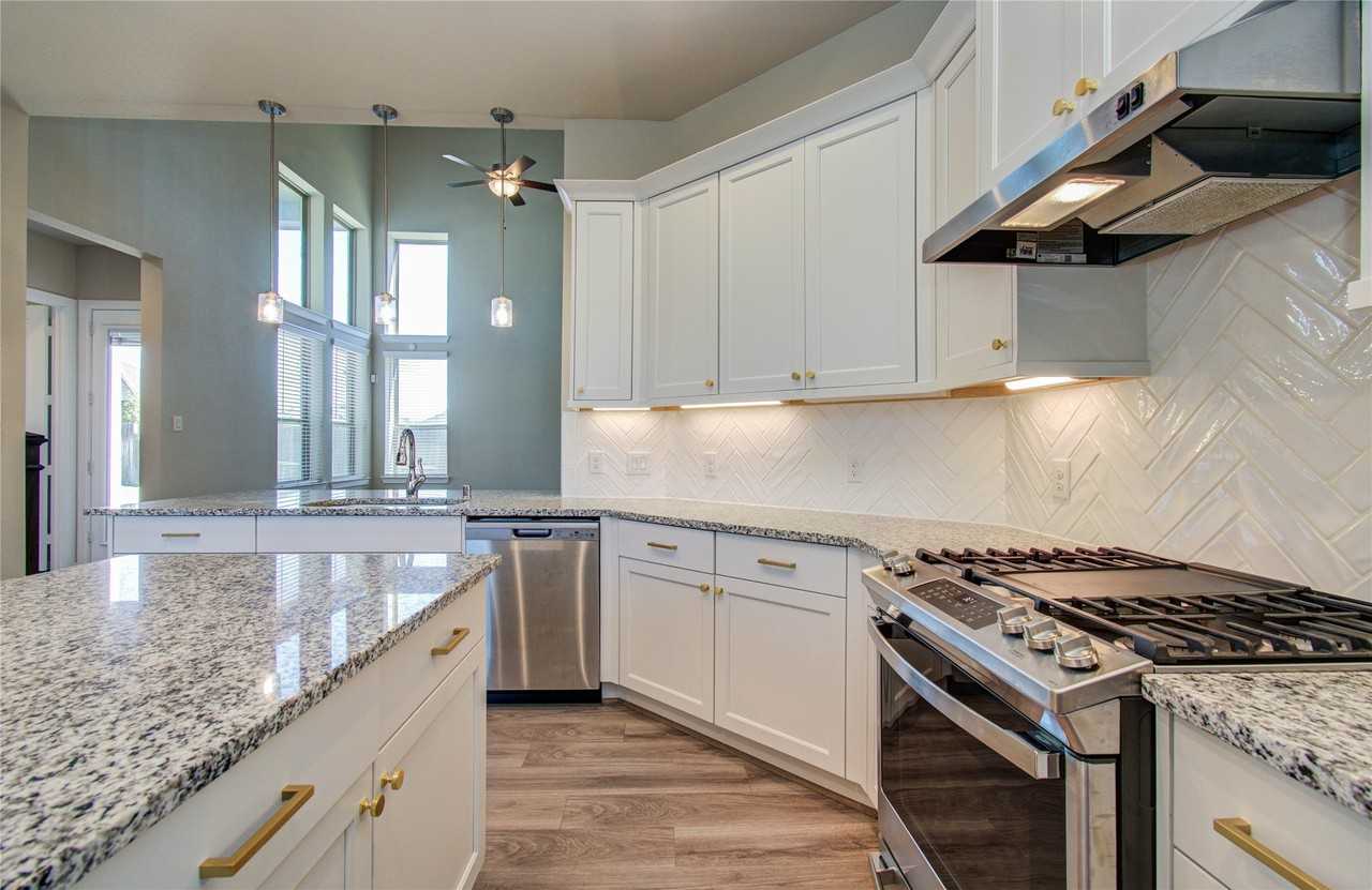 4622 Anna Ridge Lane #4622 - Photo 7 of 39