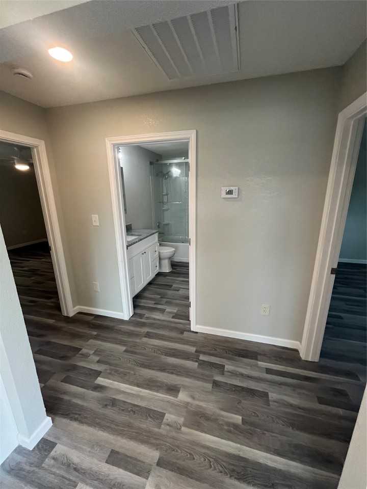 316 East D Street #316 - Photo 4 of 17