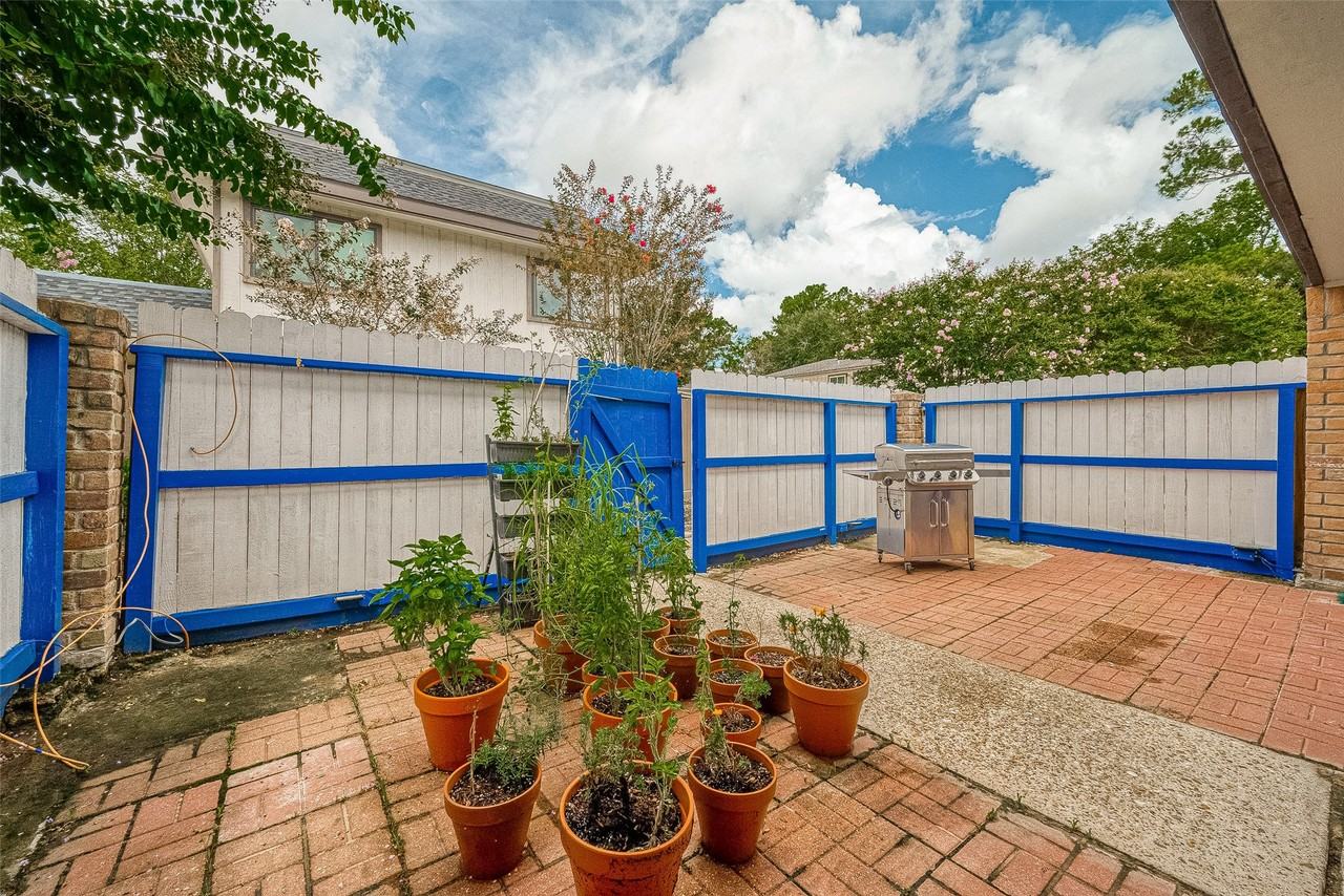 12042 Mighty Oak Drive #12042B - Photo 3 of 44