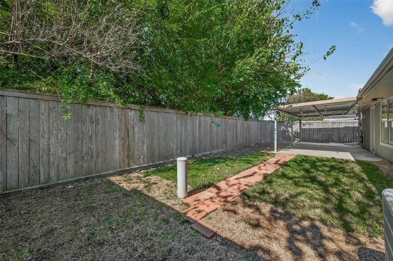 1407 Somercotes Ln #1407 - Photo 7 of 28