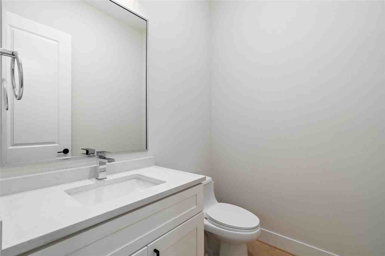 2206 Lou Ellen Lane #2206B - Photo 5 of 32