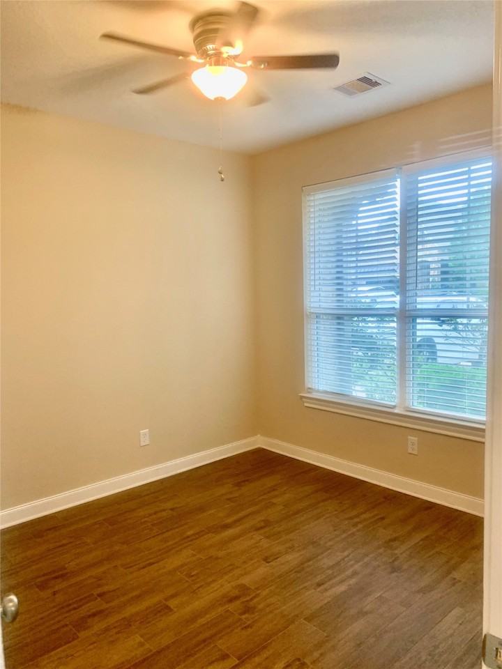 3614 Bonnie Bend Lane #3614 - Photo 3 of 43