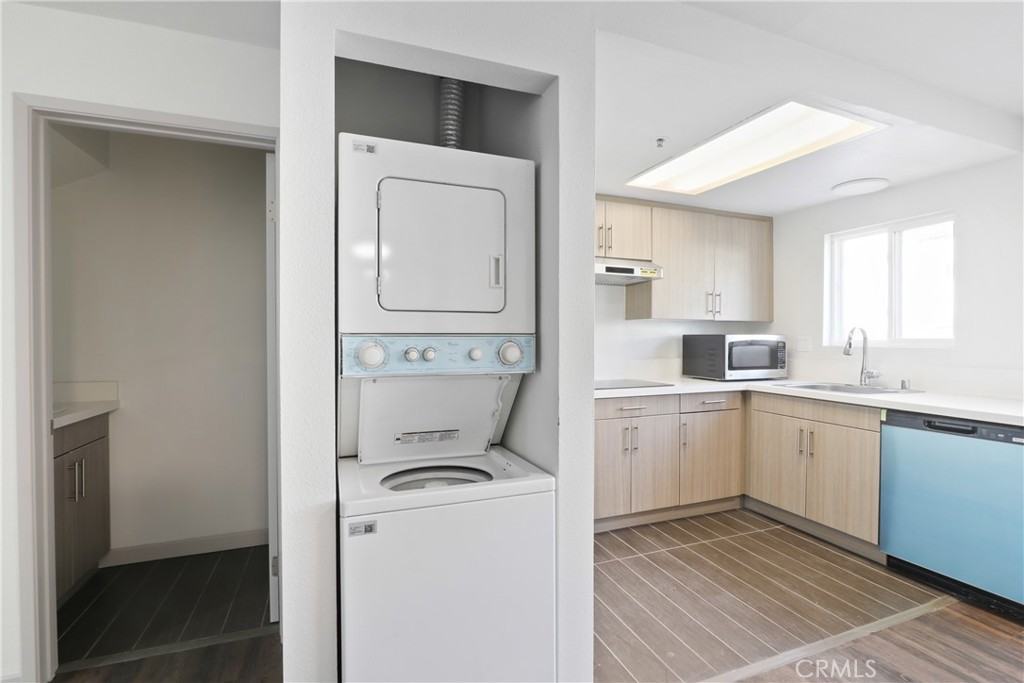 112 Primrose Avenue #112C - Photo 4 of 8