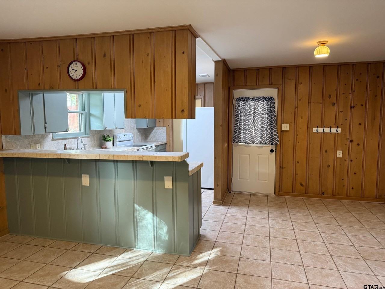 301 Ridgecrest Drive #301 - Photo 6 of 27