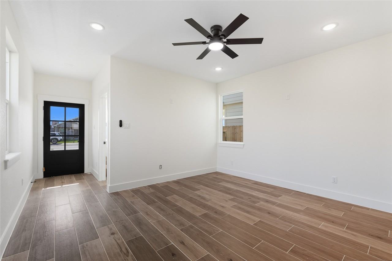 135 South Virginia Street #135 - Photo 3 of 15