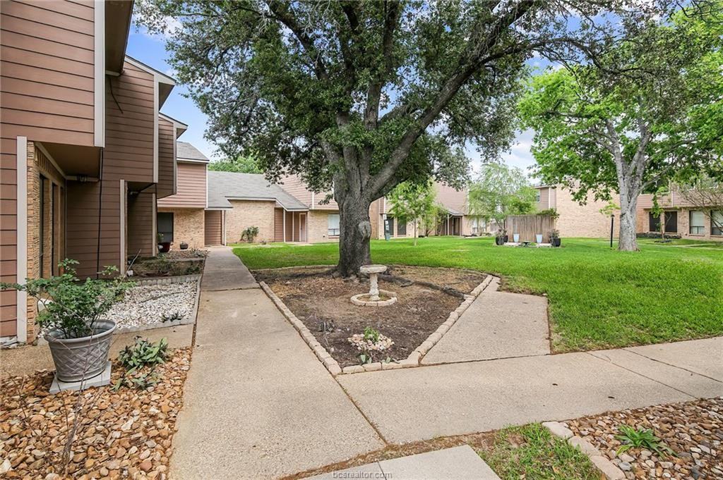 2807 Wildflower Drive