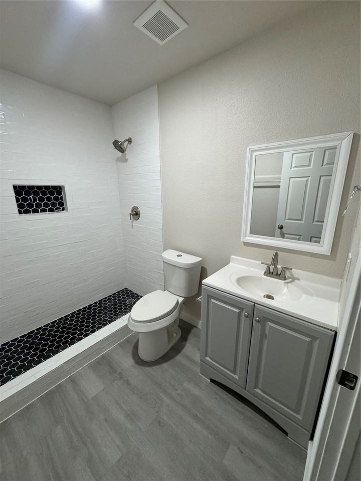 10609 Murr Way #10609 - Photo 2 of 22