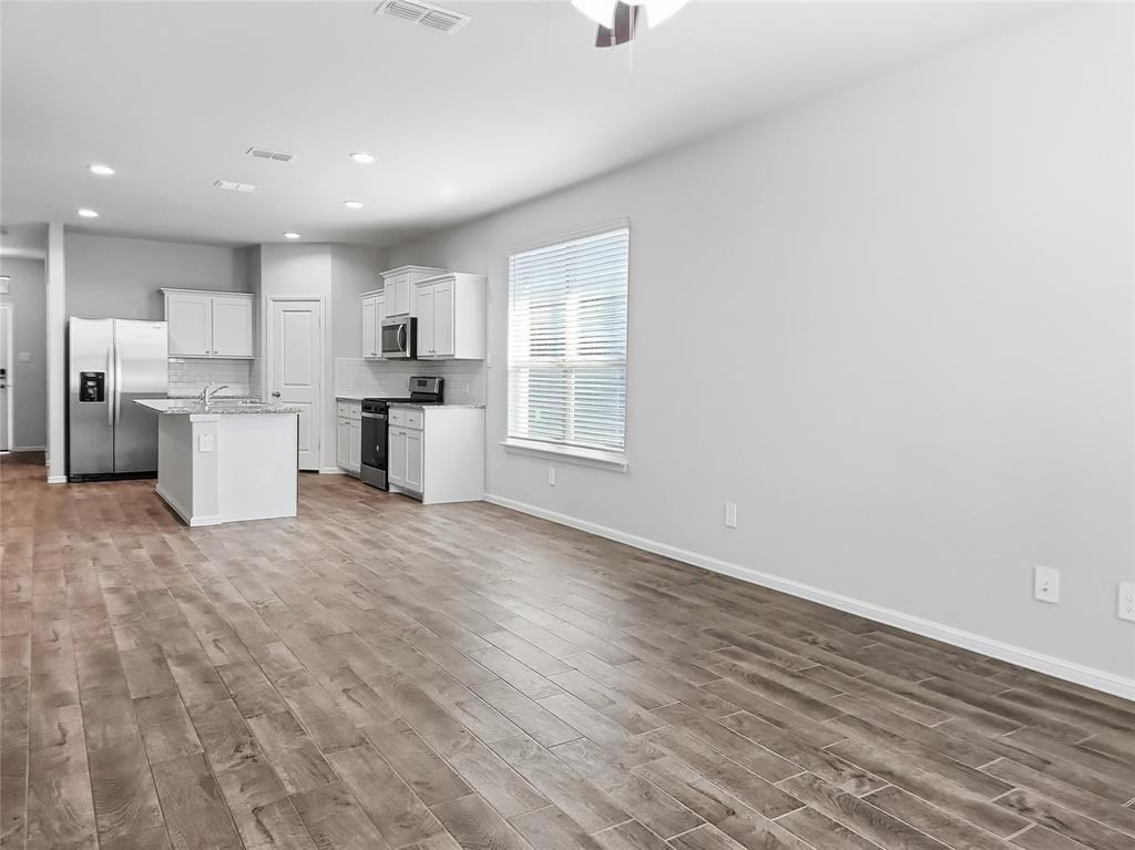 5317 Starlight Drive North #5317 - Photo 6 of 36